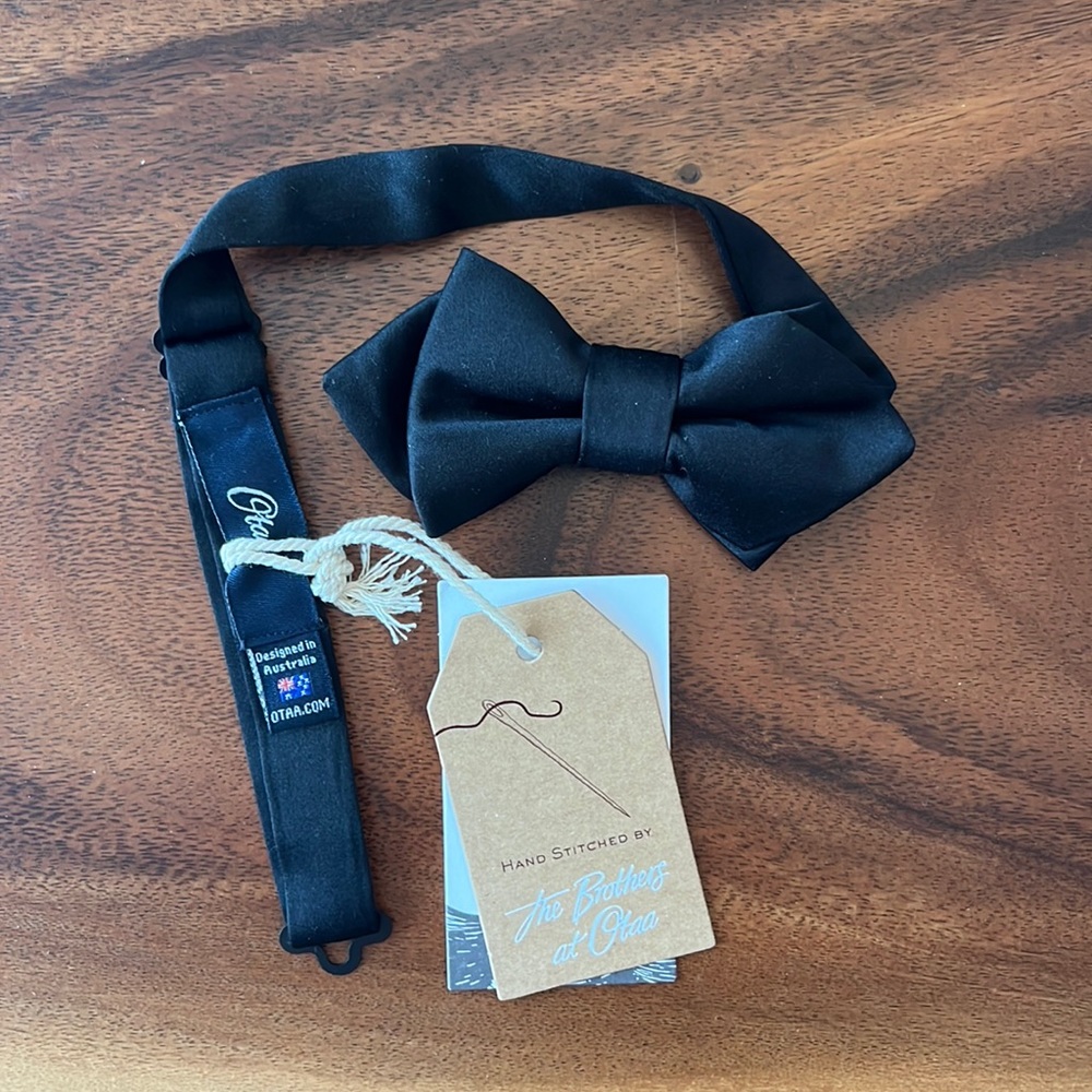 Otaa Bond Black Diamond Bow Tie